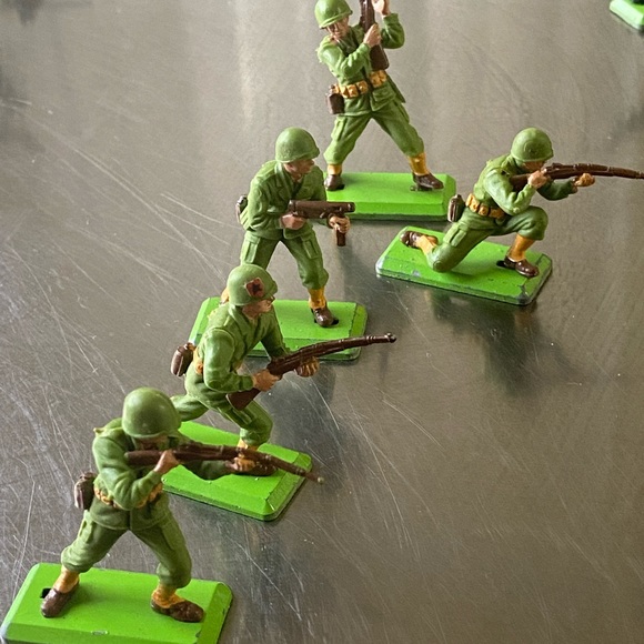 Lot Of 12 Britains Ltd Deetail 1971 American WW2 Soldiers Army Figures - Picture 5 of 10